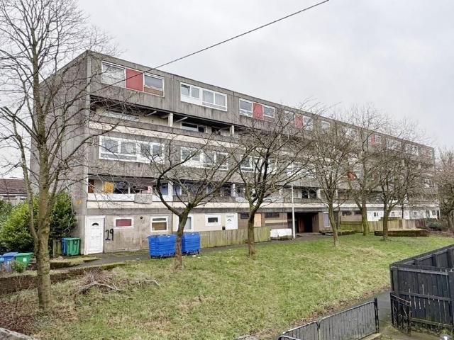 3 bedroom flat for sale