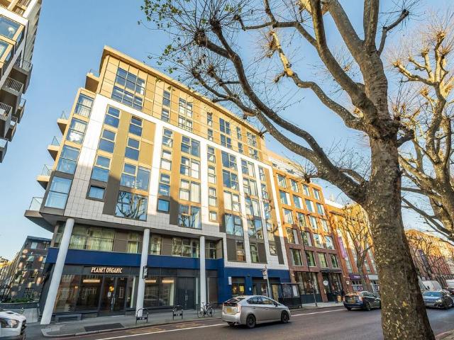 3 bedroom flat for sale