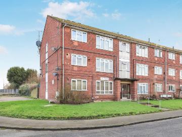 3 bedroom flat for sale