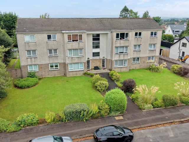 3 bedroom flat for sale