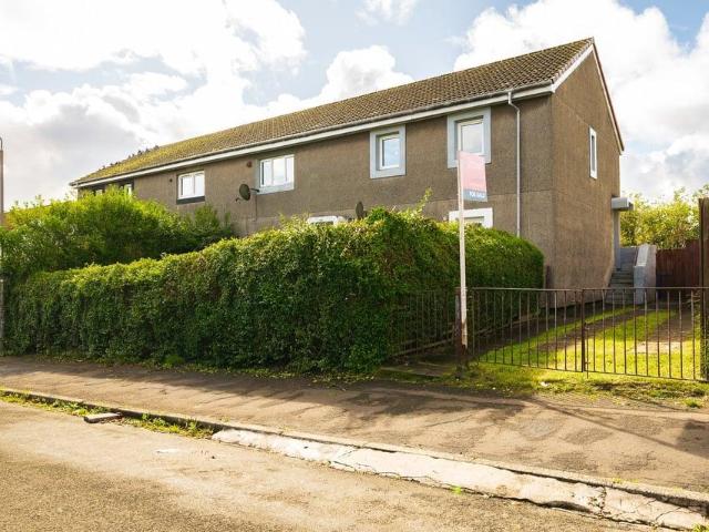 3 bedroom flat for sale