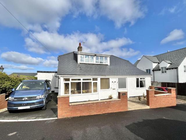 3 bedroom flat for sale