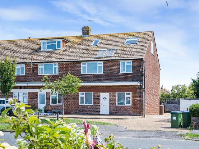 3 bedroom flat for sale