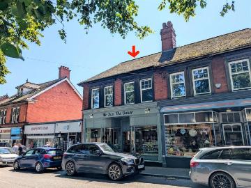 3 bedroom flat for sale