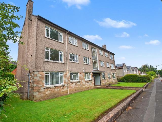 3 bedroom flat for sale