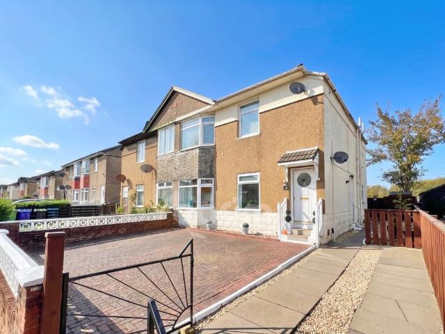 3 bedroom flat for sale