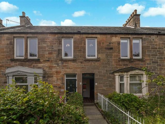 3 bedroom flat for sale