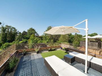 3 bedroom flat for sale