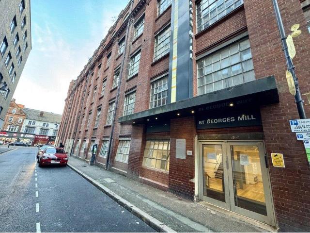 3 bedroom flat for sale