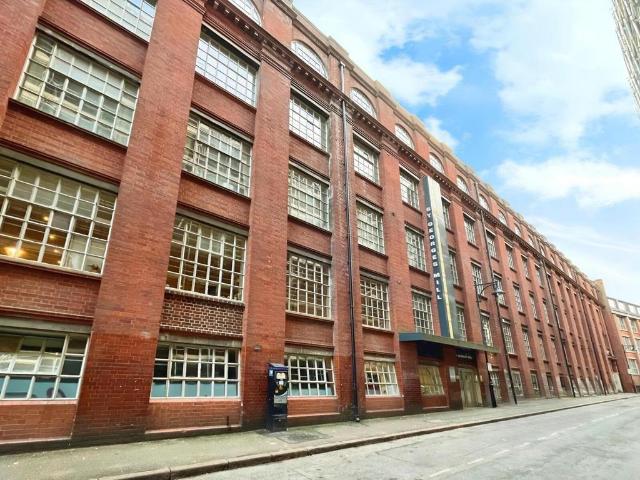 3 bedroom flat for sale