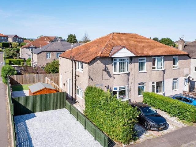 3 bedroom flat for sale