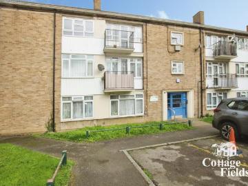 3 bedroom flat for sale