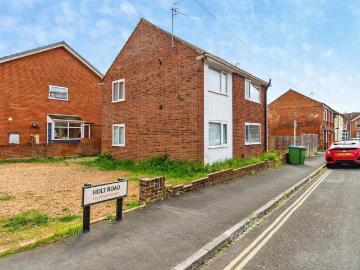 3 bedroom flat for sale