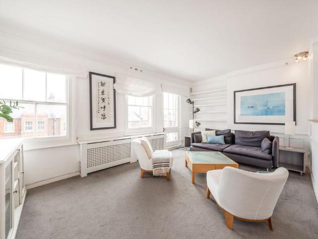 3 bedroom flat for sale