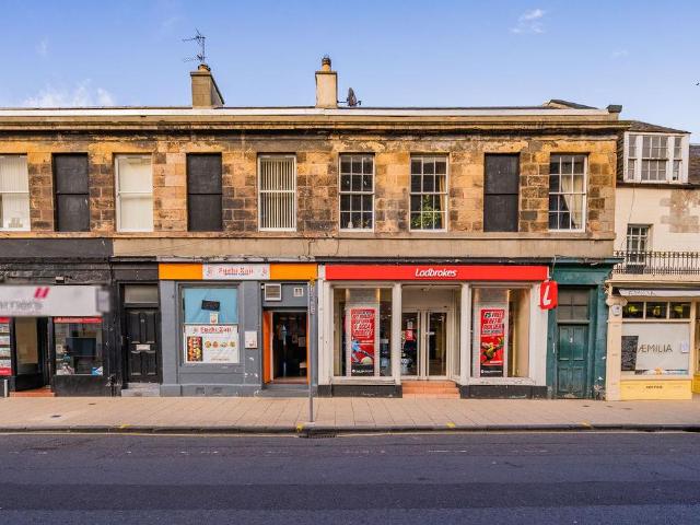 3 bedroom flat for sale
