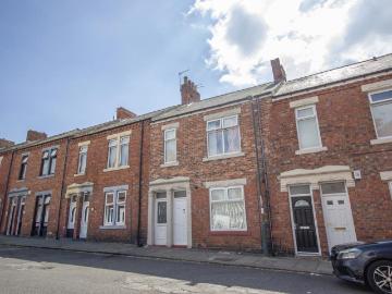 3 bedroom flat for sale
