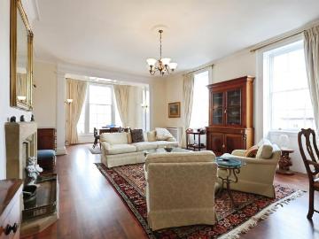 3 bedroom flat for sale