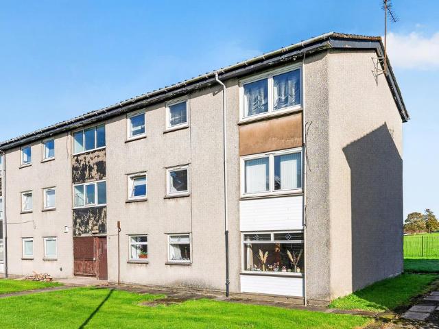 3 bedroom flat for sale
