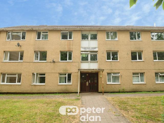 3 bedroom flat for sale