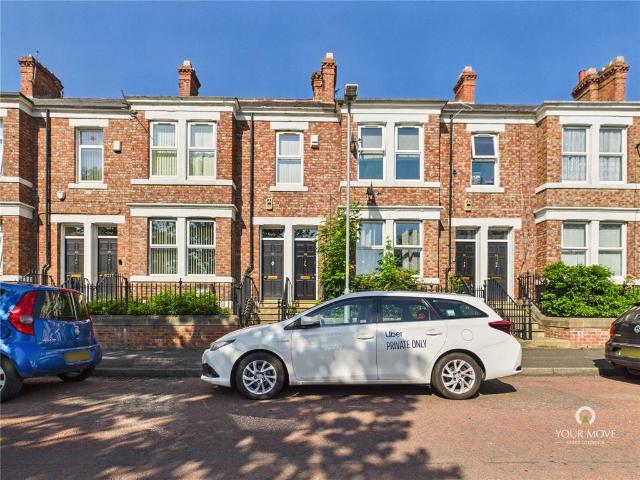 3 bedroom flat for sale