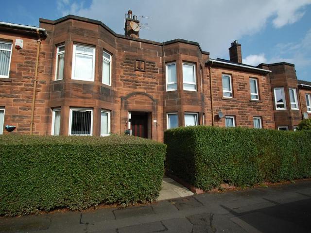 3 bedroom flat for sale