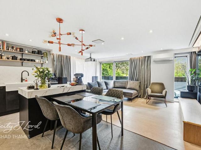 3 bedroom flat for sale