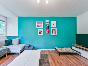 3 bedroom flat for sale