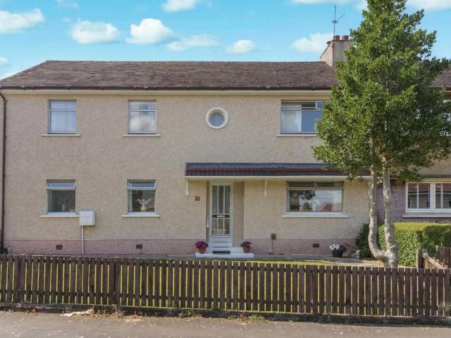 3 bedroom flat for sale
