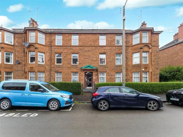 3 bedroom flat for sale