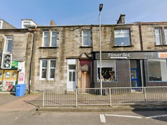 3 bedroom flat for sale