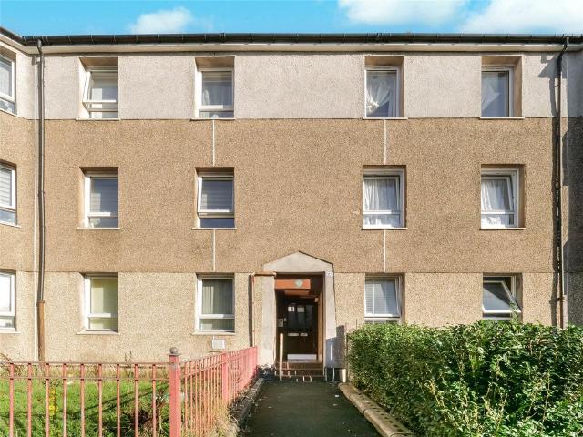 3 bedroom flat for sale