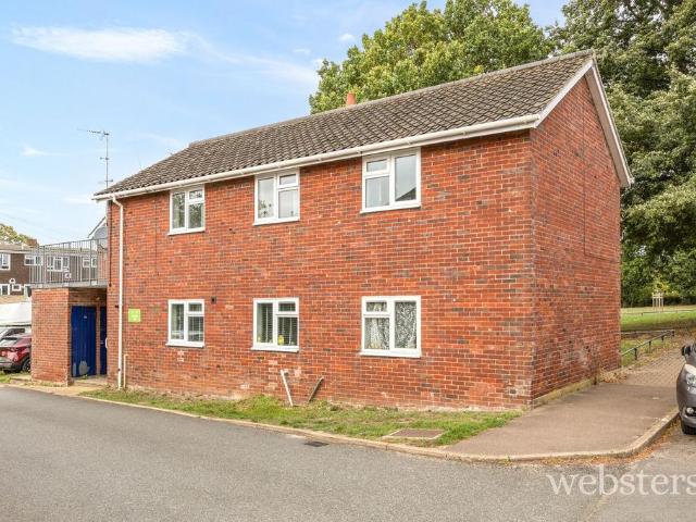 3 bedroom flat for sale