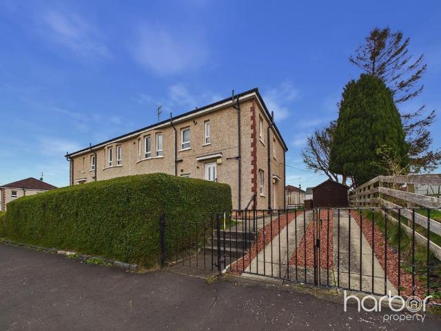 3 bedroom flat for sale
