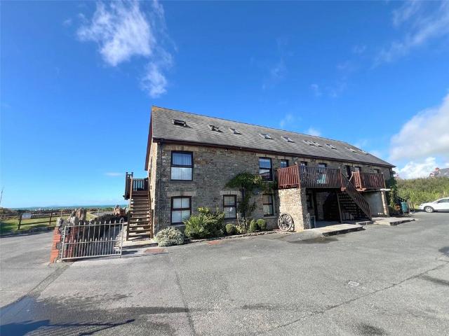 3 bedroom flat for sale
