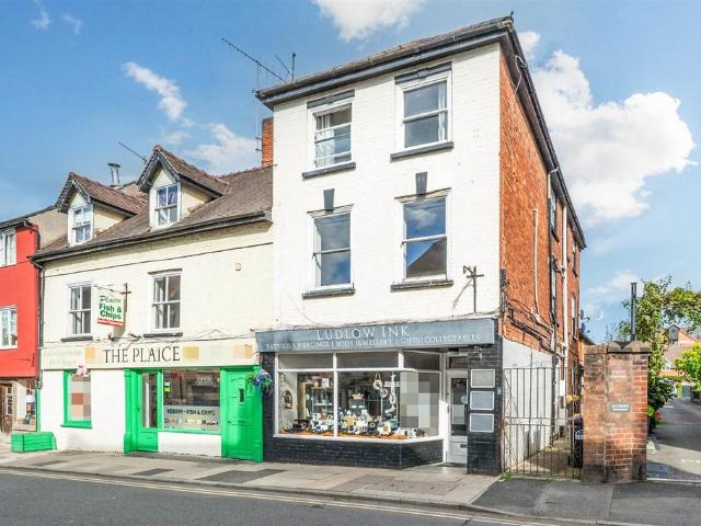 3 bedroom flat for sale