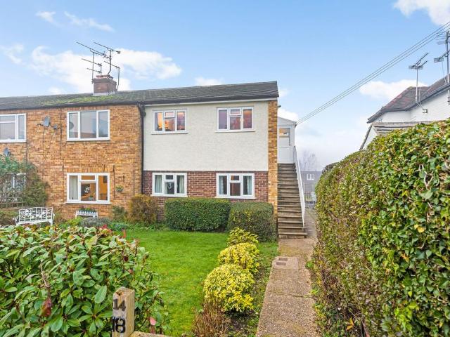 3 bedroom flat for sale