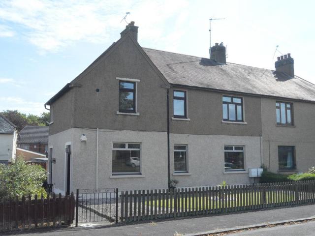 3 bedroom flat for sale
