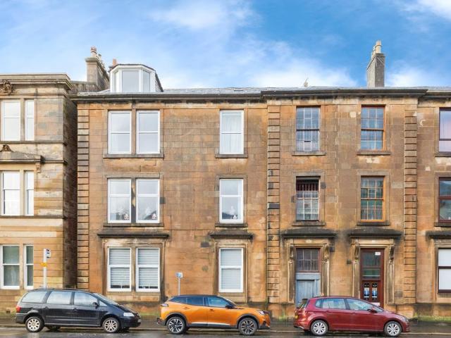 3 bedroom flat for sale