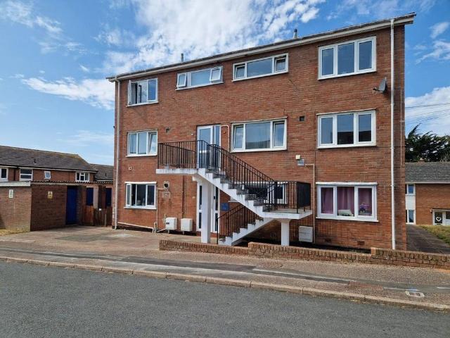 3 bedroom flat for sale