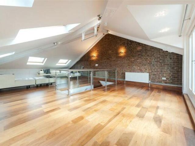 3 bedroom flat for sale