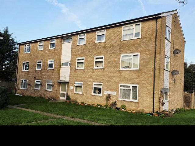 3 bedroom flat for sale