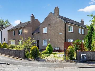 3 bedroom flat for sale