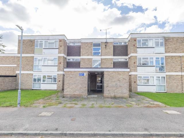 3 bedroom flat for sale