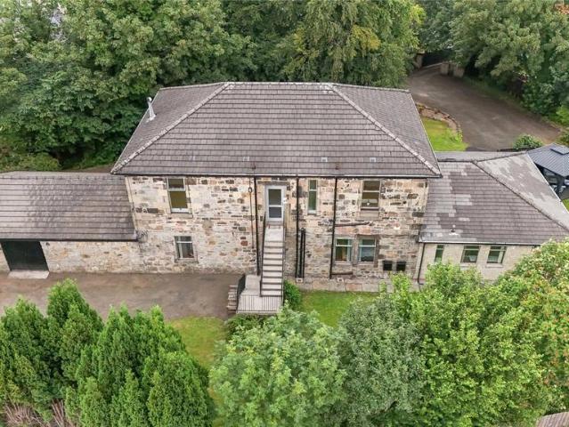 3 bedroom flat for sale