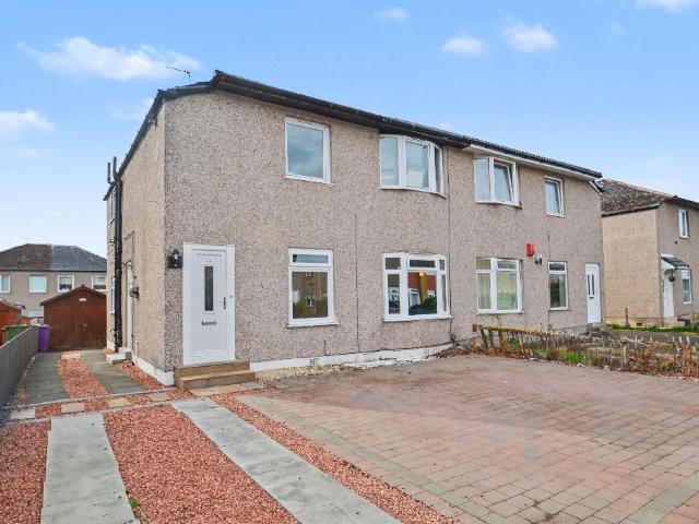 3 bedroom flat for sale