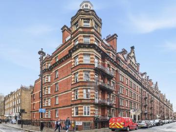 3 bedroom flat for sale