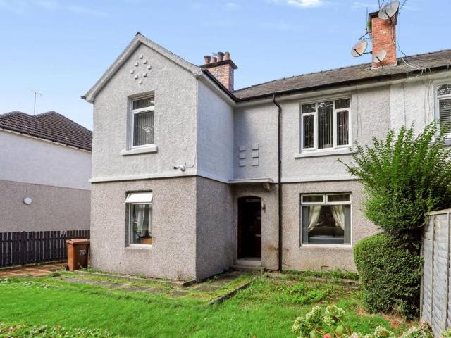 3 bedroom flat for sale