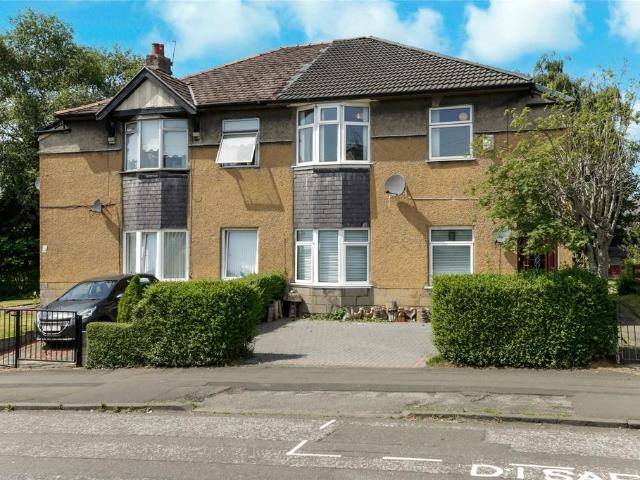 3 bedroom flat for sale