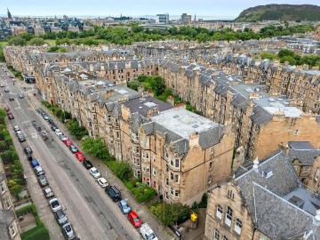 3 bedroom flat for sale