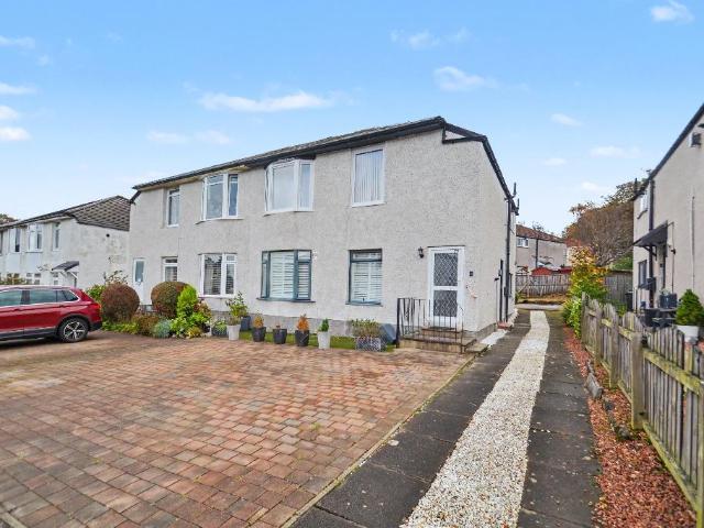 3 bedroom flat for sale